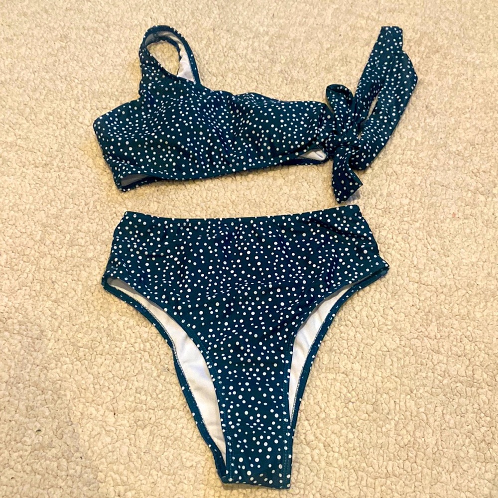 XS bikini